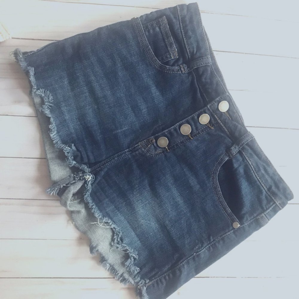 Harper Button Up High Waist Denim Shorts W/28"